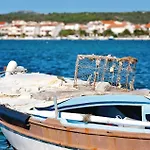 Zatoglav 32 * Podglavica