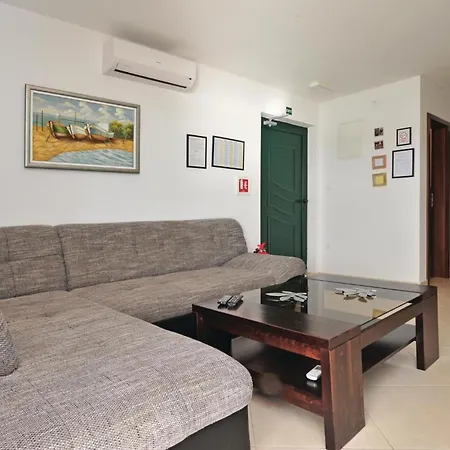 Διαμέρισμα Zatoglav 32